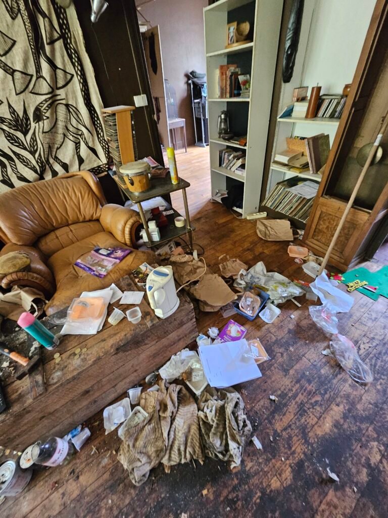 Coût du nettoyage Syndrome de Diogène à Saint-Hernin Découvrez nos tarifs compétitifs