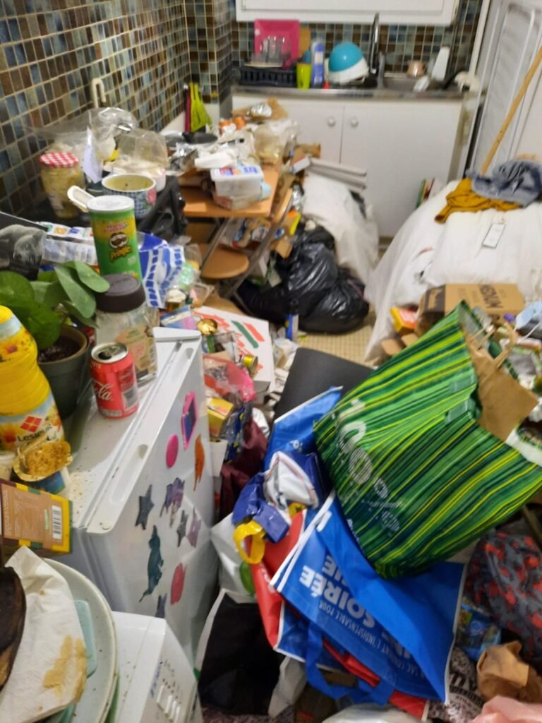 Débarras après Décès à Saint-Perreux Obtenez un Devis au Meilleur Prix