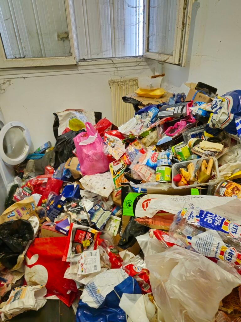 Nettoyage Professionnel de Logements Squatés à Saint-Coulitz Entreprise Fiable et Rapide